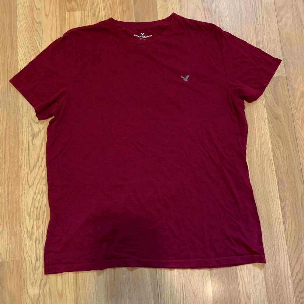 american eagle tshirt